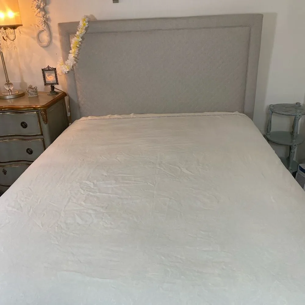 Embroidered Wamsutta vintage Cream flat Sheet with Lavender and Light Blue Trim